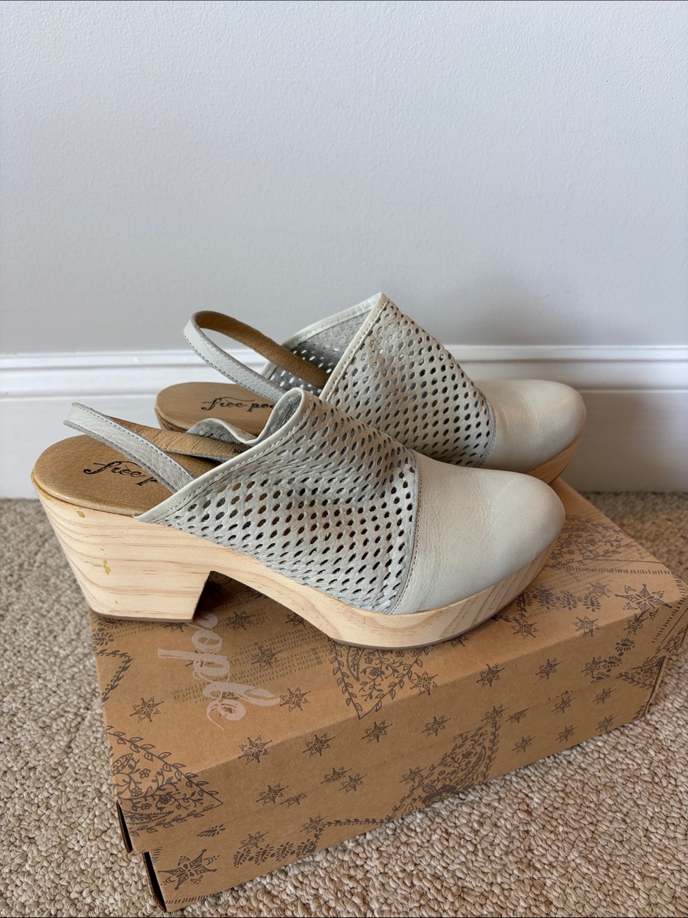 Free People Logan Clog - Dove Grey - size 40